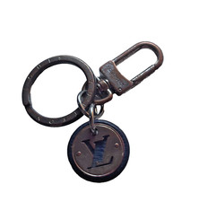 Louis Vuitton M67362 LV Cut Circle Key Ring H...