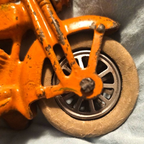 Harley Davidson Vtg Cast Iron Toy Motorcycle Orange Police Patrol Collectible - Picture 8 of 9