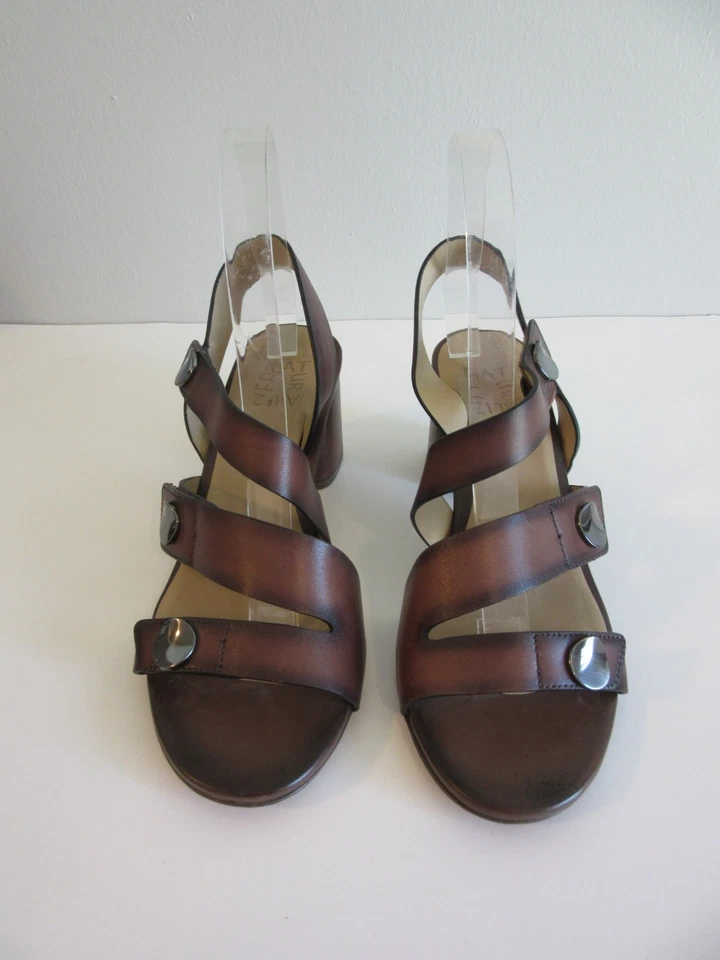 Sandalias NATURALIZER Alicia de cuero marrón con tiras de 7 bloques con punta abierta Foto 2 de 4