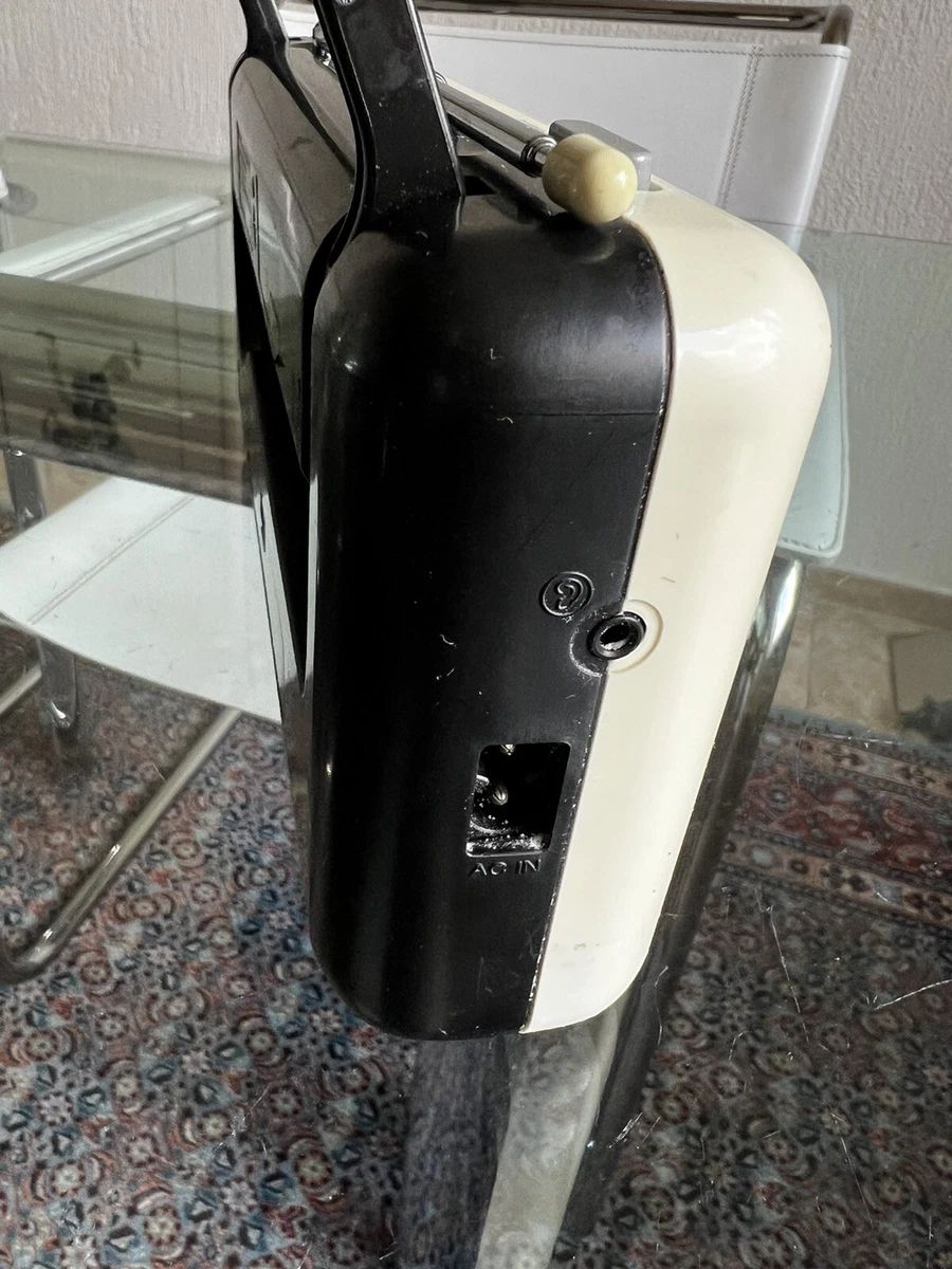 SONY Model No.ICF-860L,funktioniert sehr ,mit einigen kleinen äußerlichen Macken
