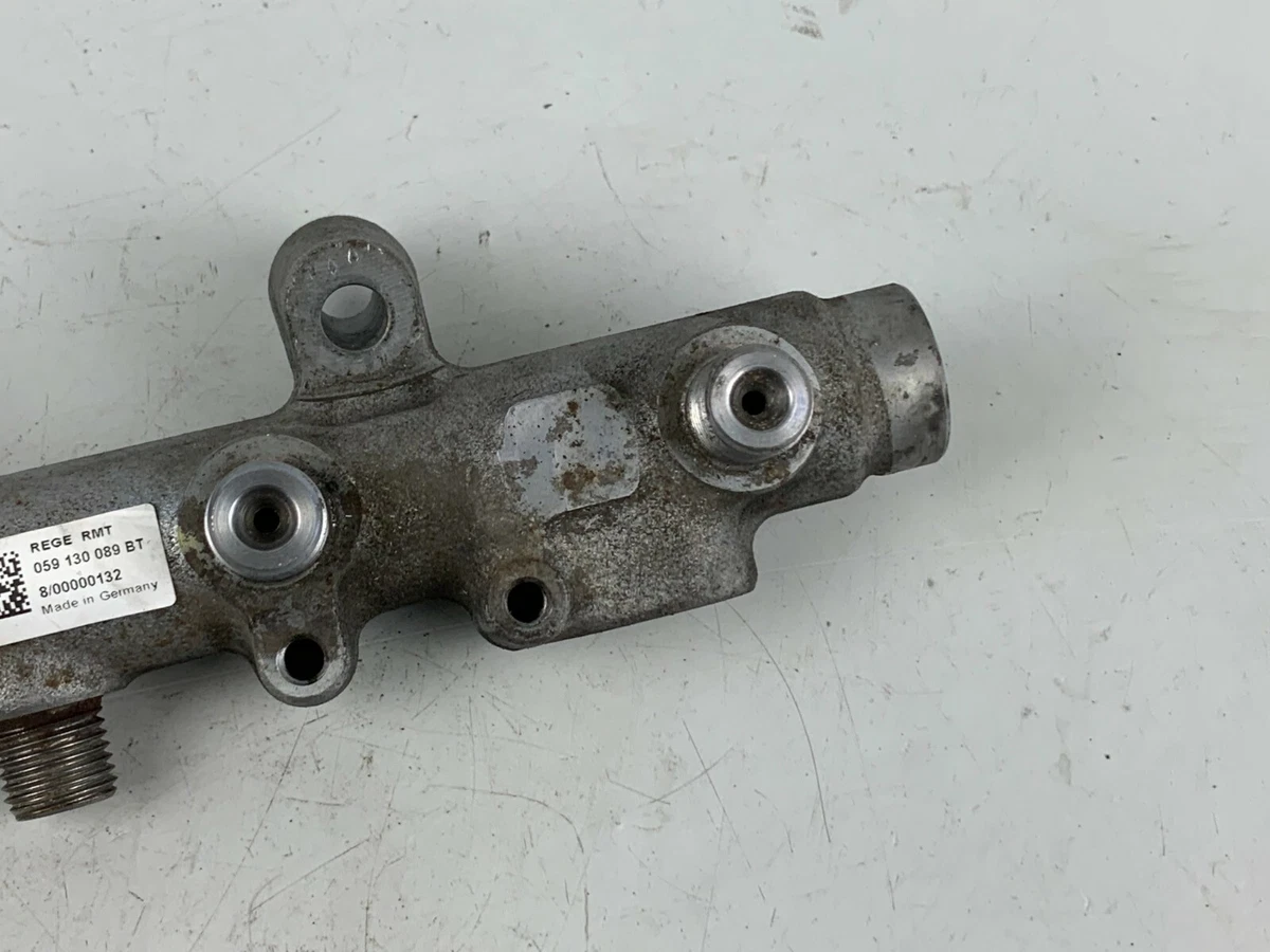 Volkswagen Audi Porsche Fuel Distribution Rail Pipe Unit 