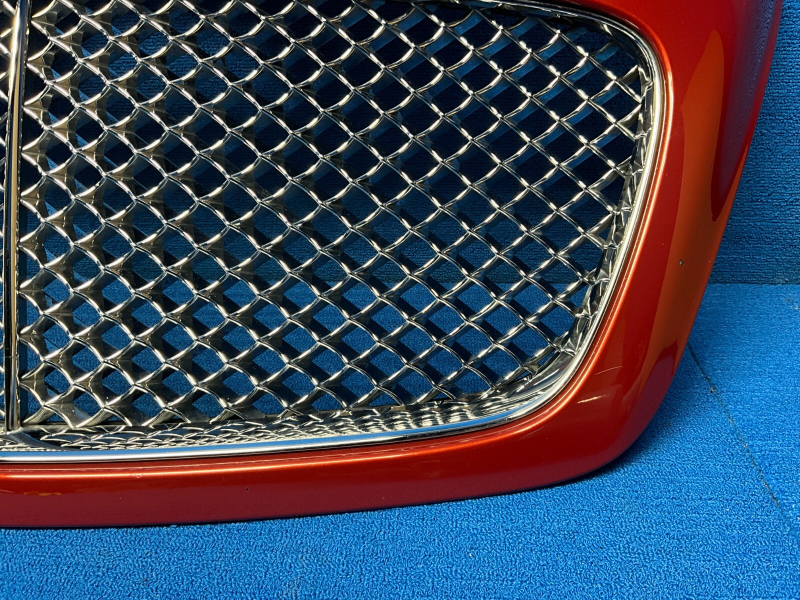 RED 2006-2010 BENTLEY CONTINENTAL GTC FRONT GRILL MESH HOOD BEZEL TRIM OEM