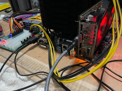 Gigabyte Micro B365M DS3H LGA 1151 | i3-9100F | 8gb RGB Ram | IO Shield | WiFi - Bild 5 von 11