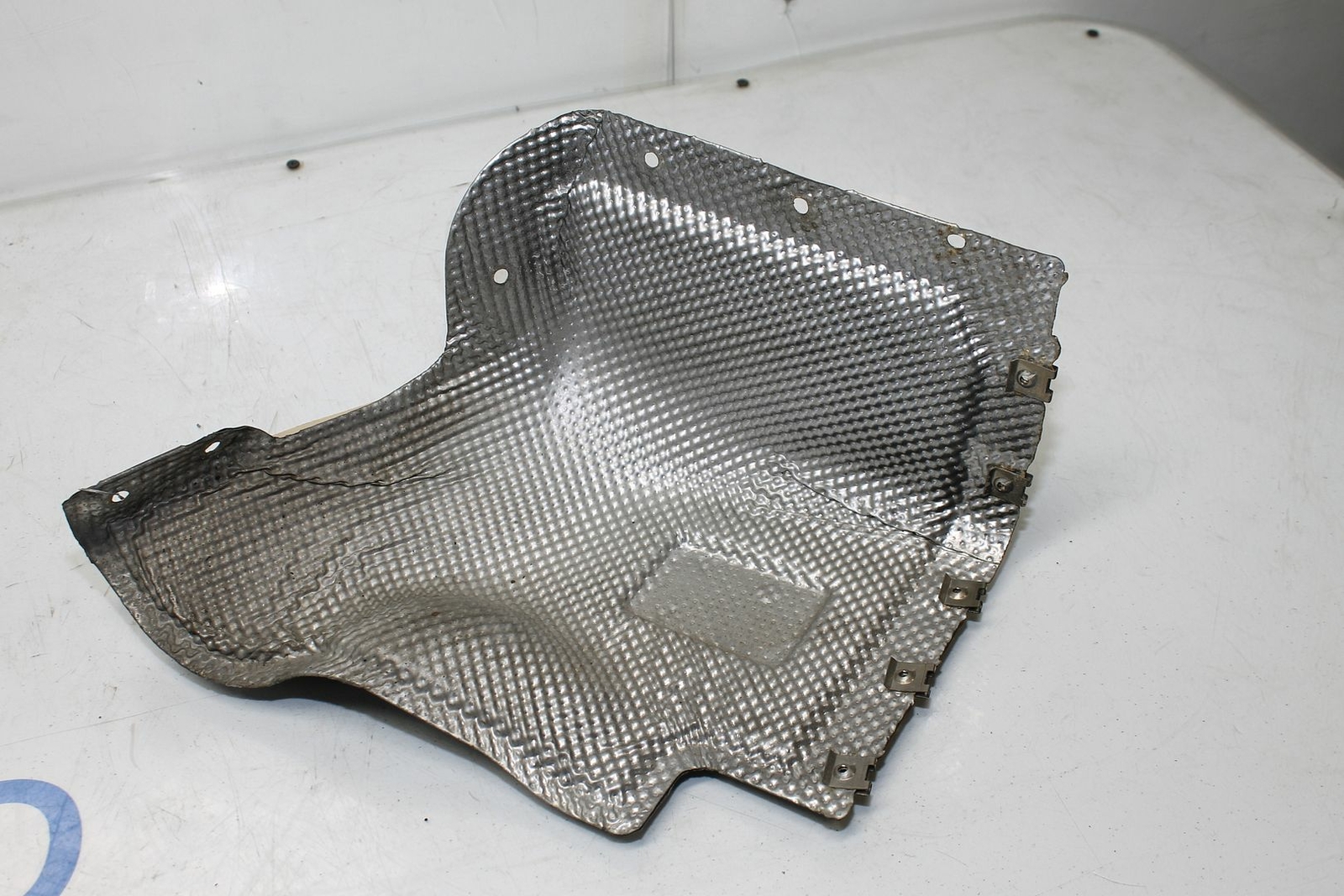 2019 LAMBORGHINI HURACAN RH PASSENGER ABOVE EXHAUST TIP HEAT SHIELD 4T0825716B