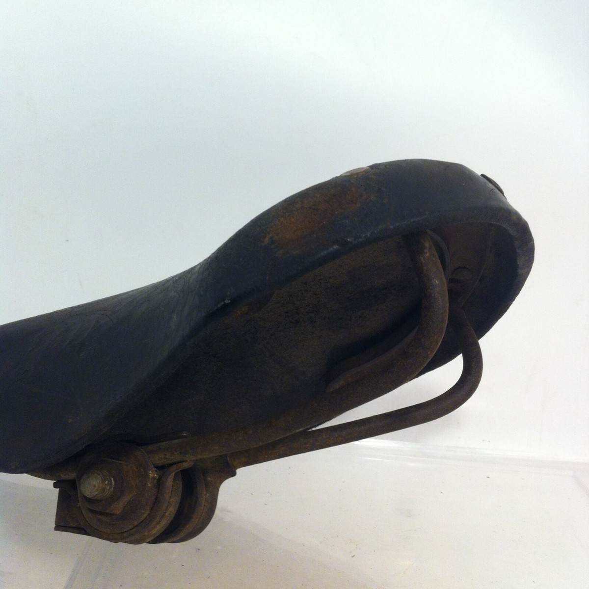 Selle cuir Velo Course IDÉALE FT 44 ? Velo Ancien 1930 Old