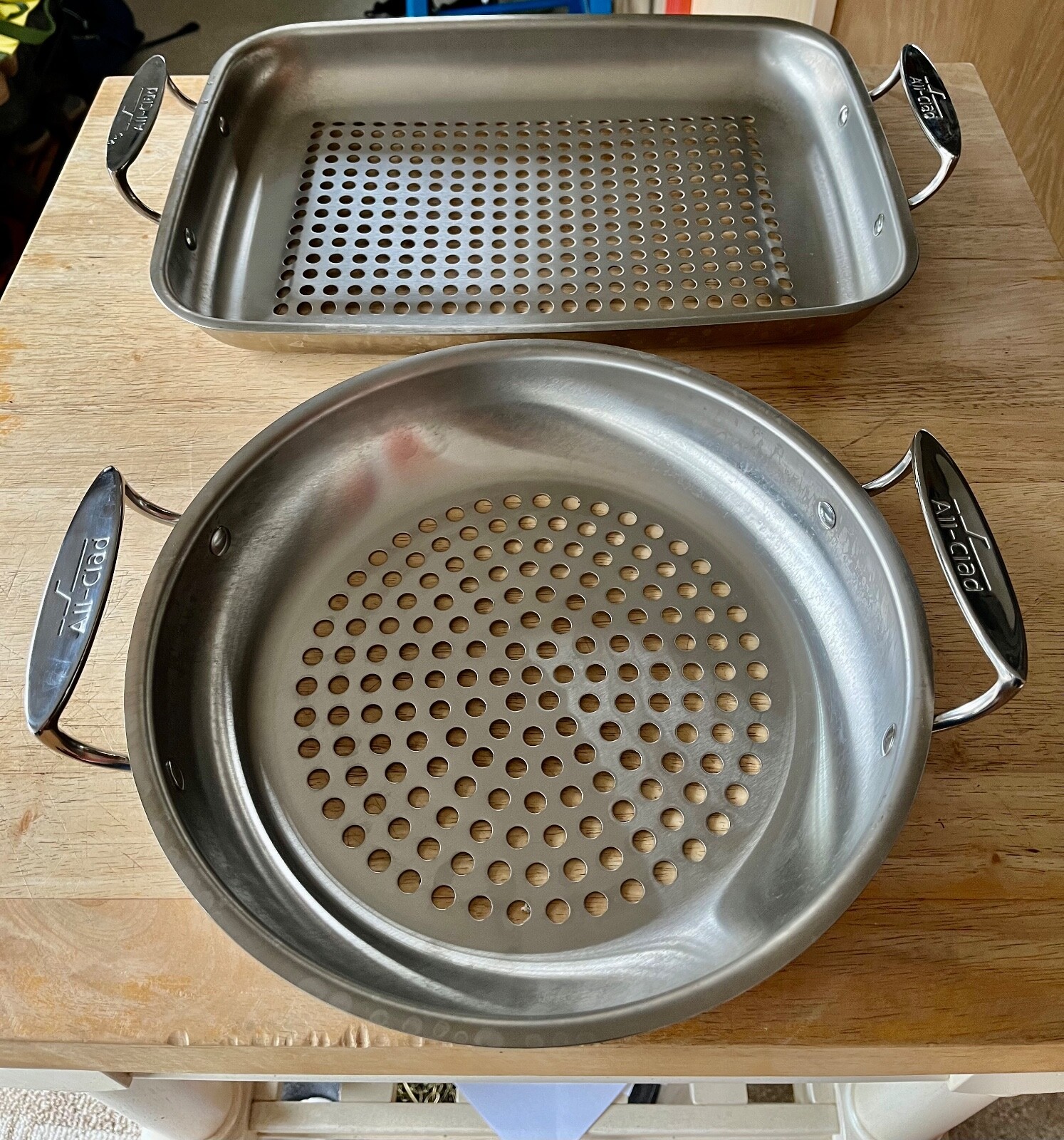 2 All Clad Outdoor Pans Roaster, 15"x 11" & 11" Round BBQ Basket