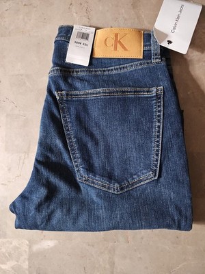 Calvin Klein Men's Classic 5-Pocket Stretch Straight Fit Denim Jean,Size, 30x32,