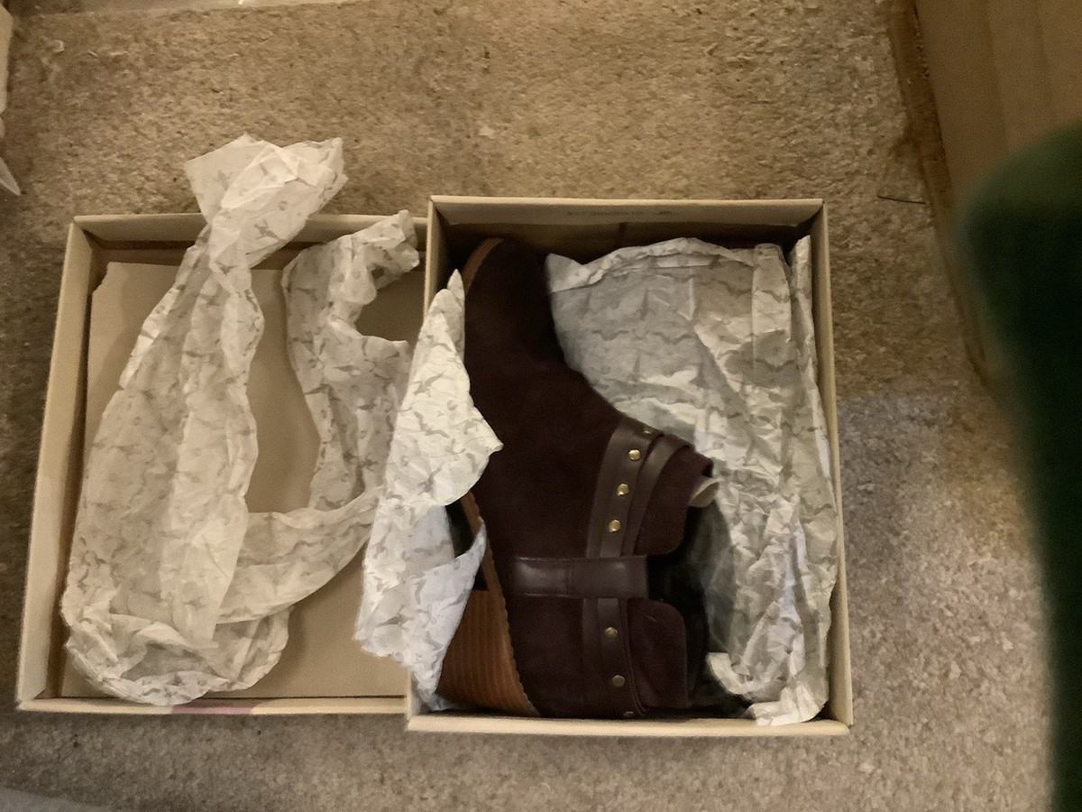 Clarks Somerset Ladies Breccan Shine Aubergine Suede Ankle  display picture 1