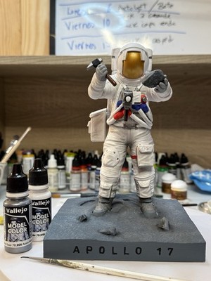 Apollo 17 Tribute Astronaut Figure   Hand-Painted Resin Model   18 cm