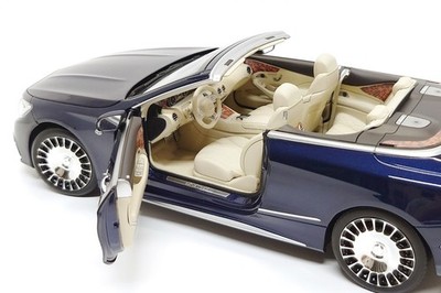 Norev 1:18 Mercedes-Benz Maybach S650 Cabriolet in Cavansite Blue