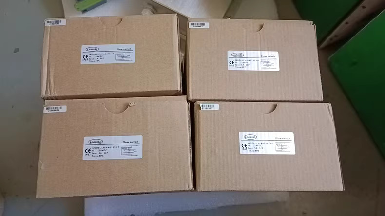 1PC NEW LN-AAG115-FD flow switch Shipping DHL or FedEX