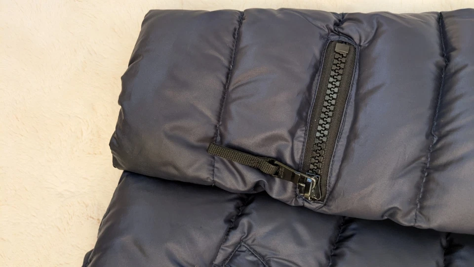 Chaqueta acolchada Andrew Marc Duck Down M azul marino 650 relleno con capucha extraíble abrigo acolchado Foto 4 de 4