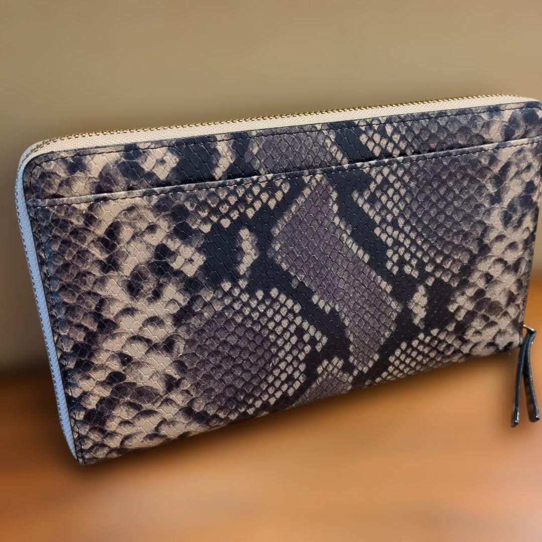 ✨Extremely beautiful item✨Katespade python wallet… - image 2