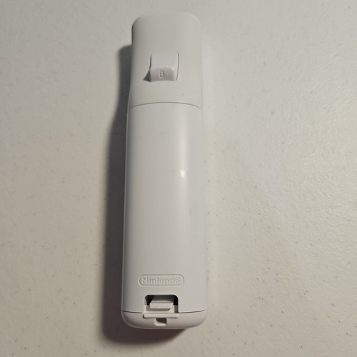Nintendo Wii RVL-003 Wii Remote Controller White - Picture 2 of 4