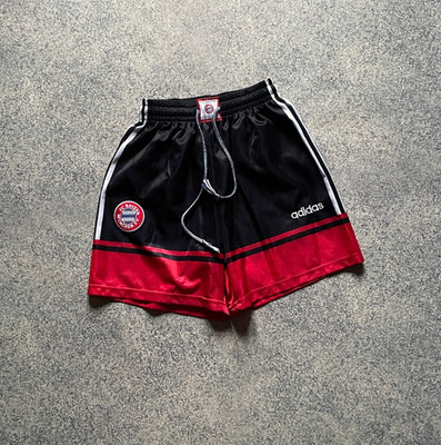 Vintage BAYERN MUNICH 1997 1999 HOME FOOTBALL SOCCER SHORTS ADIDAS Size S Mens