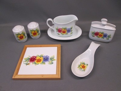 Corning Corelle Coordinates SUMMER BLUSH Pansy Jay Import TABLE SET Trivet S&P's