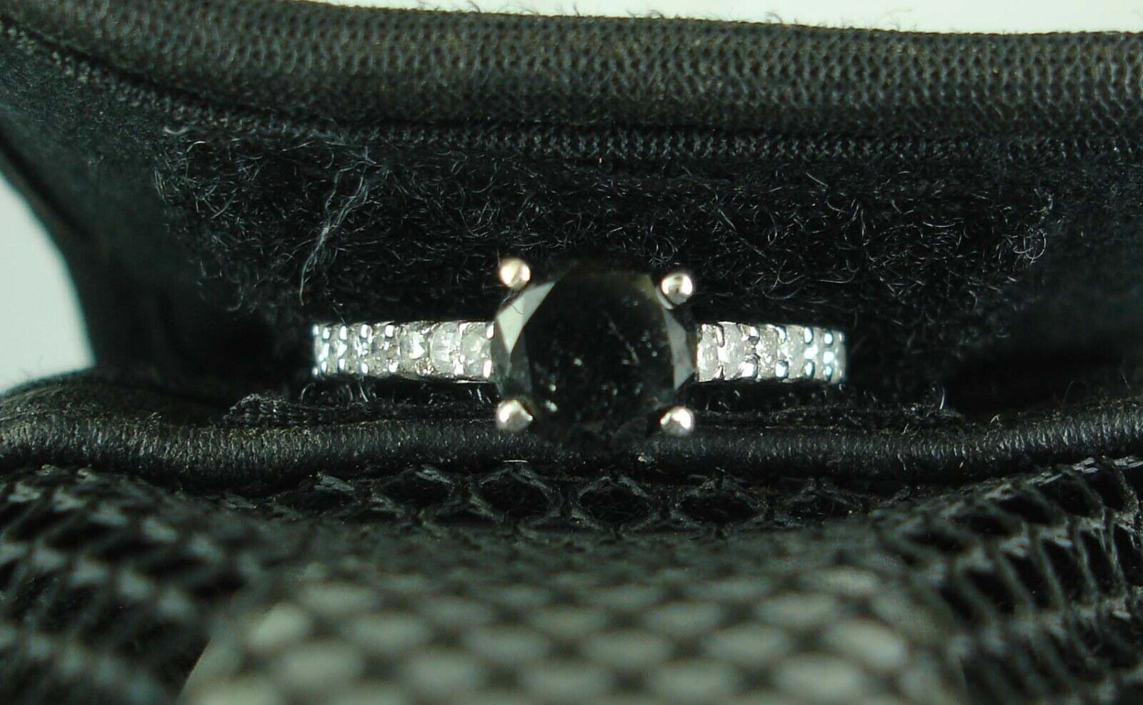 Picture 4 of 6