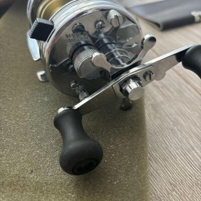 ABU GARCIA AMBASSADEUR 3500 CA lIMITED WITH SKIDS RARE MODEL ABU GARCIA AMBASSADEUR 3500 CA lIMITED WITH SKIDS RARE MODEL