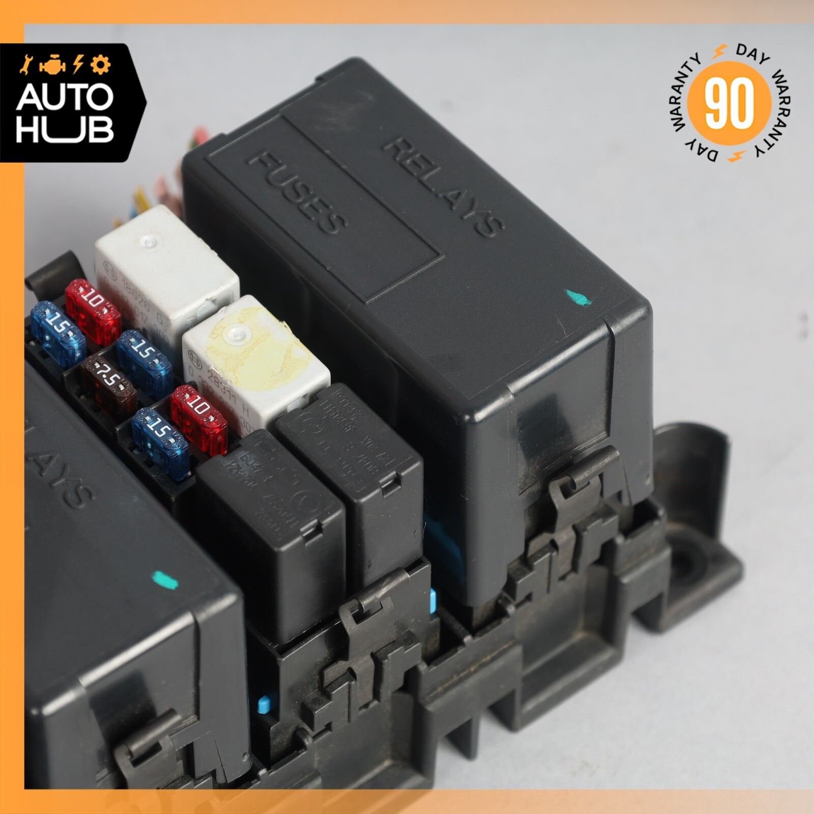 02-07 Maserati Spyder Coupe 4200 GranSport GT M138 Dash Relay Fuse Box OEM 61k