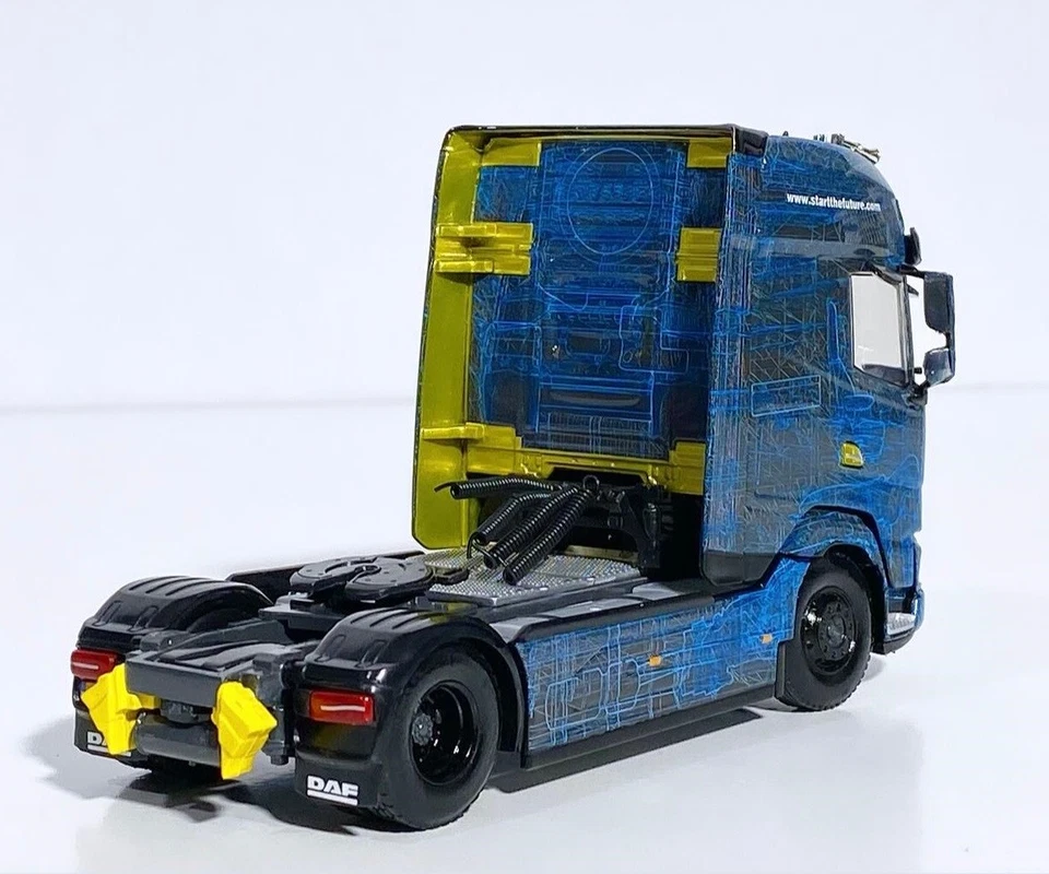 DAF XG+ 4x2, WSI truck models 04-2129 - Photo 2/4