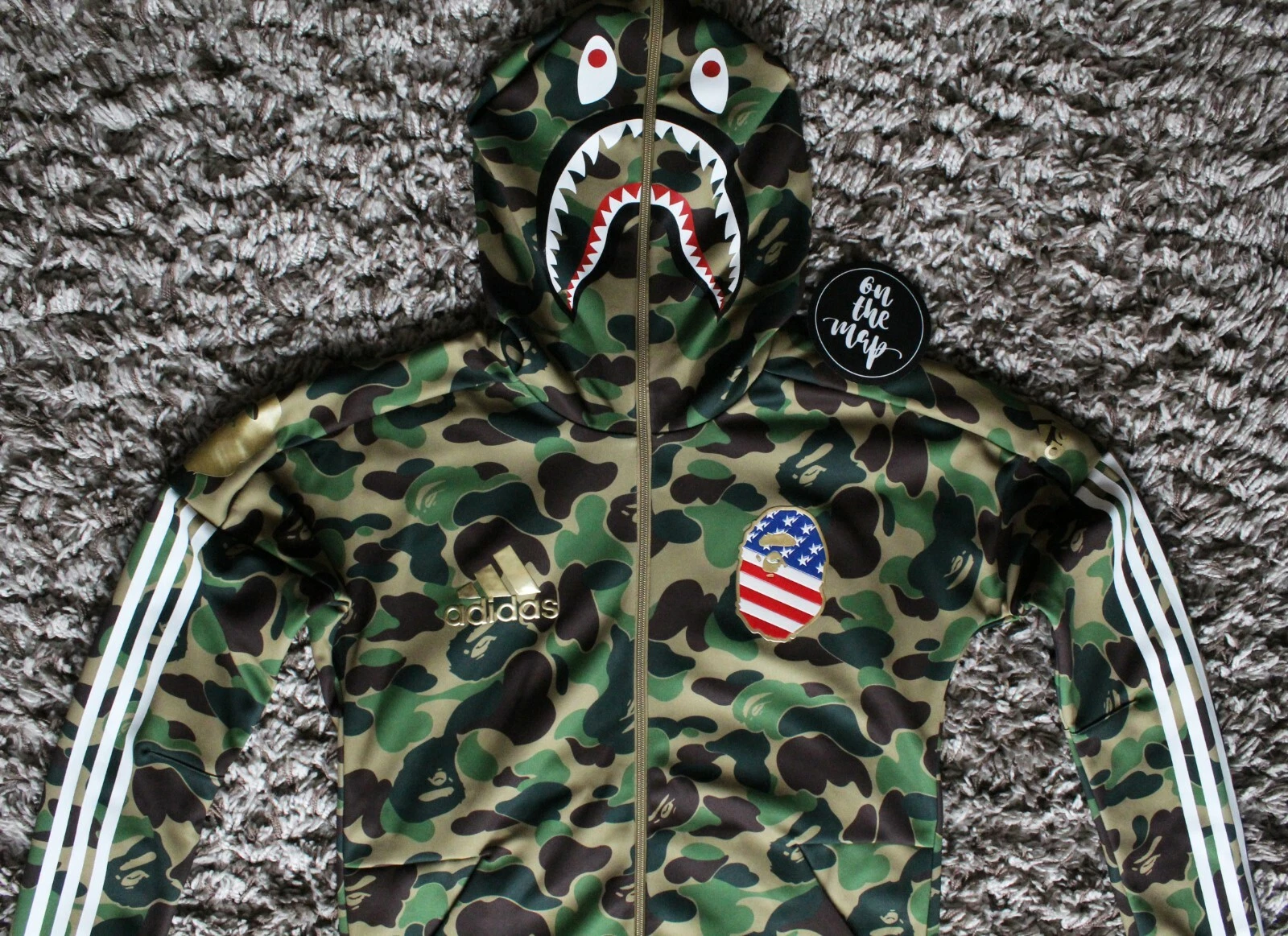 A BATHING APE (BAPE) Felpa con cappuccio Adidas x Bape Superbowl SB verde squalo mimetica taglia M media DW9286 nuova
