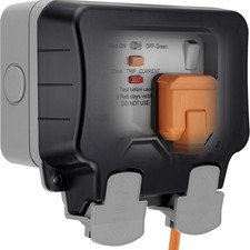 BG Electrical Double Weatherproof Outdoor Switched Power Socket Latching  £42.99
