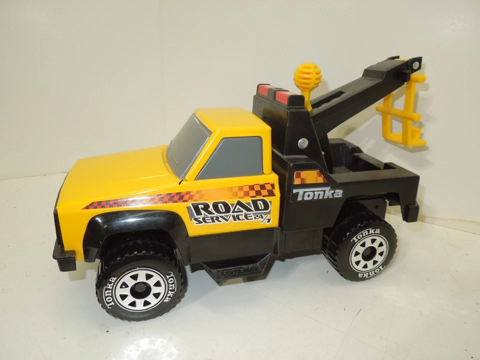 2012 Tonka Tow Truck toy - Image 2 of 2