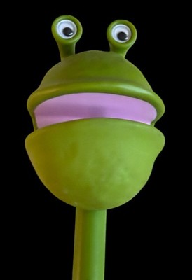 Educational Insights 12.5'' Puppet-on-a-Stick, Kai Frog Green Mouth Opens :-)