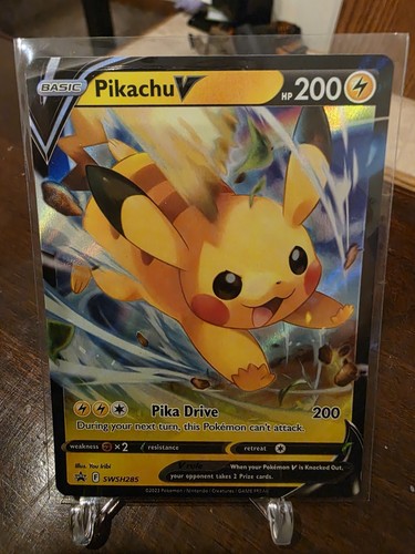 Pikachu V SWSH285 SWSH: Sword & Shield Promo Cards Holo - 第 1/2 張圖片