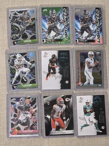 2025 Topps Cosmic Chrome Tyreek Hill Base (RAW)