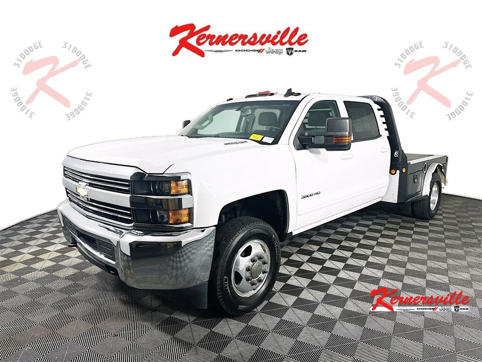 2016 Chevrolet Silverado 3500 LT 4WD 4dr Diesel Truck Trailer Way Control - Image 3 of 4