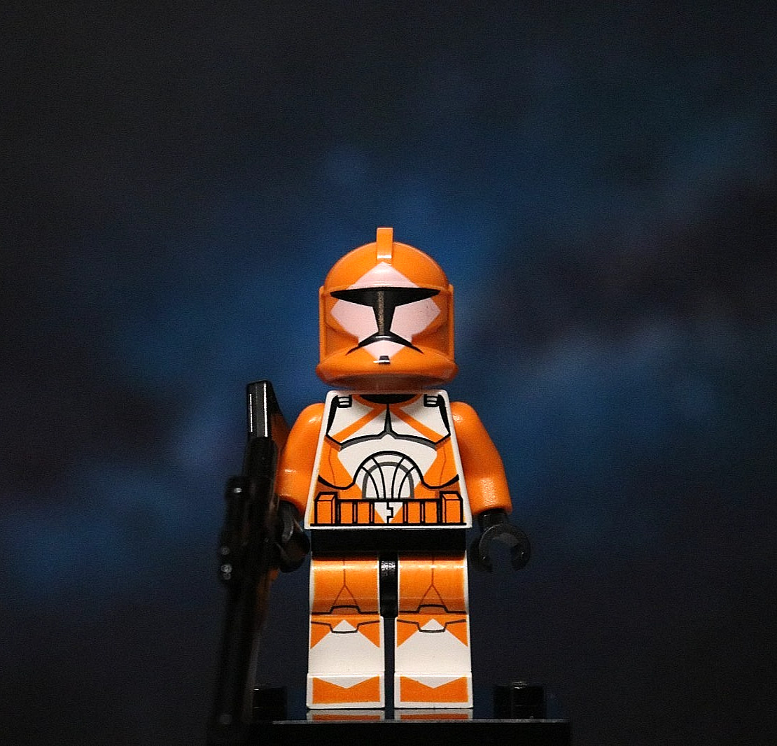 LEGO Star Wars: Phase 1 Clone Bomb Squad Trooper Minifigure (sw0299)