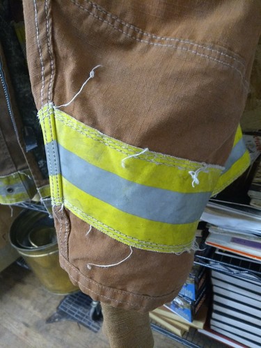 Isodri Janesville 2000 Feuerwehrjacke gebraucht - Bild 4 von 10