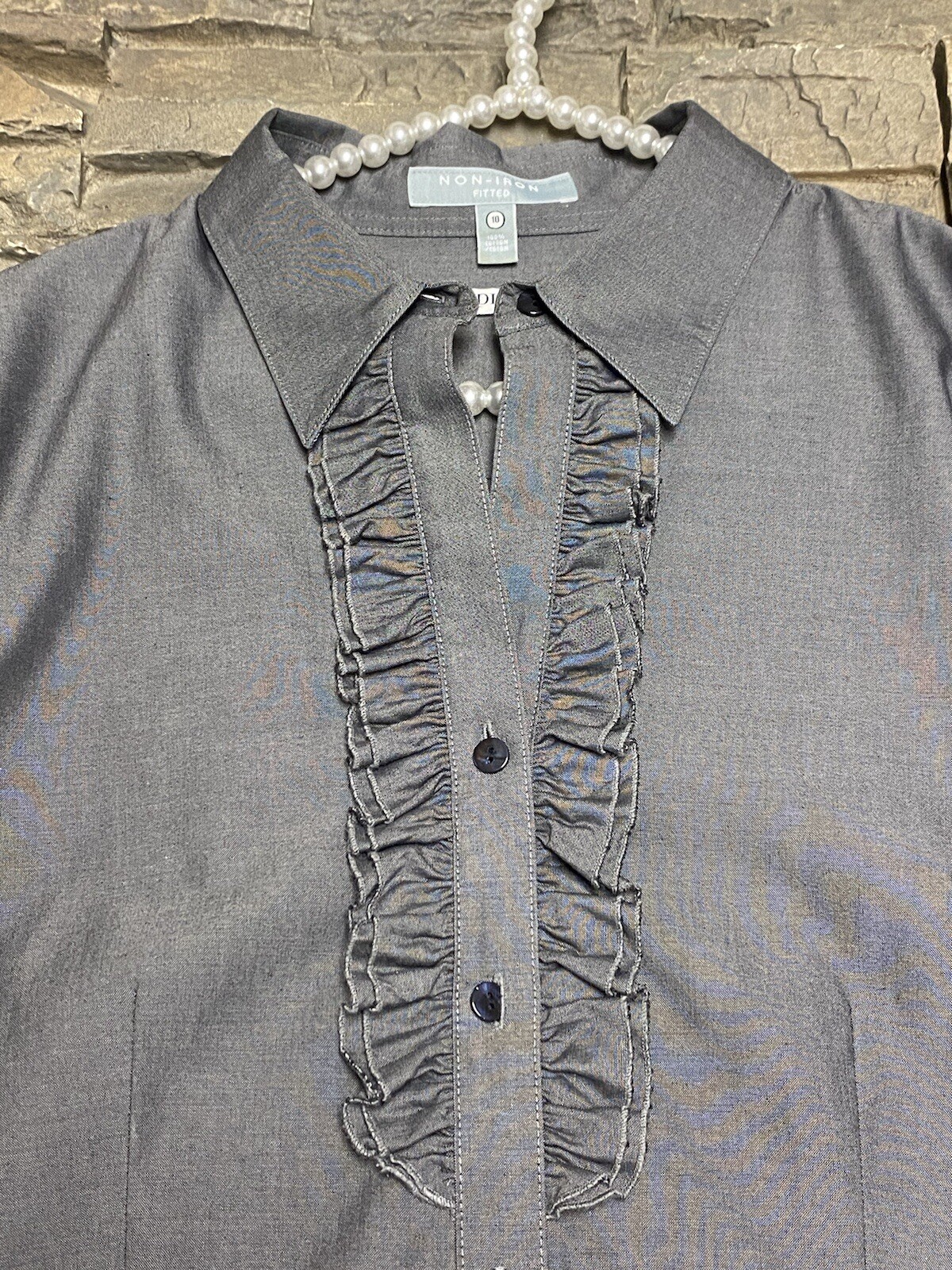 PENDLETON Fitted Gray Ruffle Button Up 3/4 Cuff S… - image 2