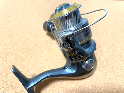 SHIMANO AERNOS XT 2500 Spinning Reel 2005 Free shipping USED