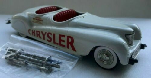 Miniature Brooklin 1/43 BRK7 001A - Chrysler Airflow 1934 4 Portes - Crème