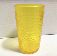FREEZE TUMBLER Plastics Manufacturing Company PMC 12 oz YELLOW Hard to Find Vtg