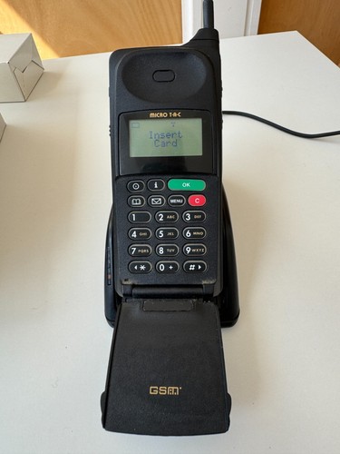 Vintage Motorola MicroTAC International 8200 with Box, Charger, Battery, Working - Zdjęcie 16 z 17