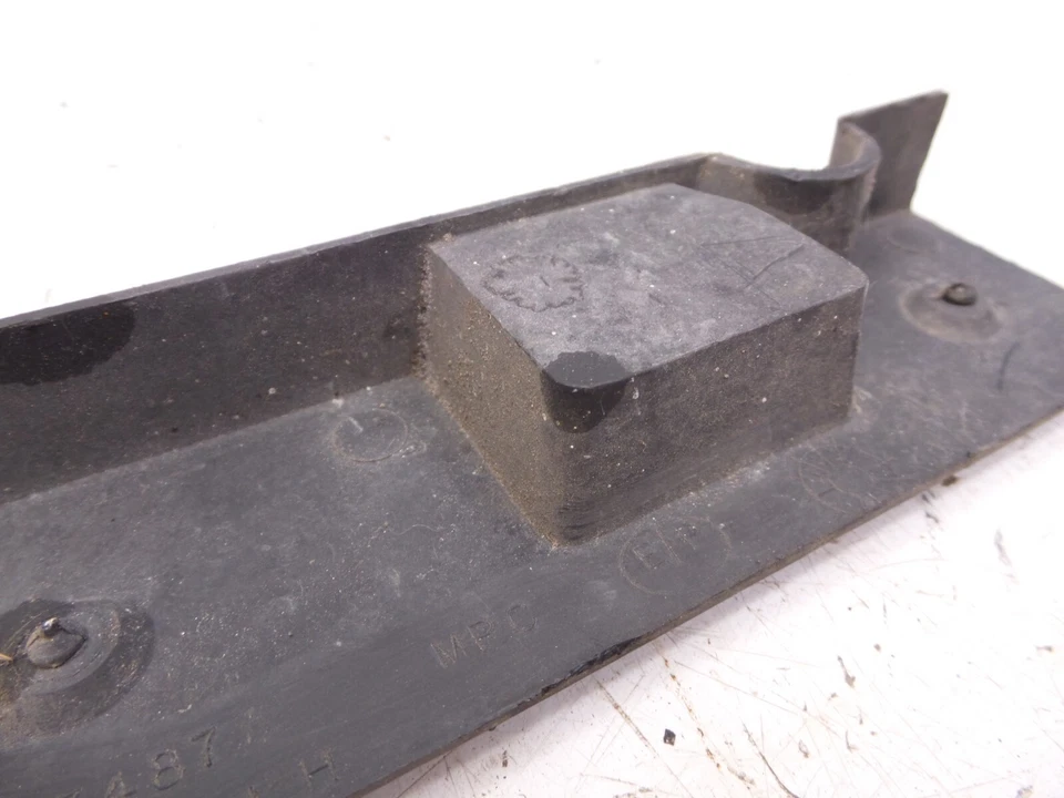 87-90 Firebird Trans Am Deflector de Aire Radiador Soporte Cubierta Panel Izquierdo GM 14107487 Foto 3 de 4