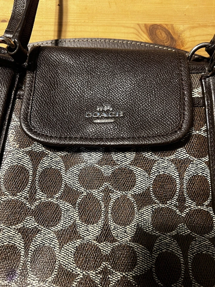 Coach  Signature Brown Coated Canvas Shoulder Bag Purse Tote Pre-owned - Image 2 of 4