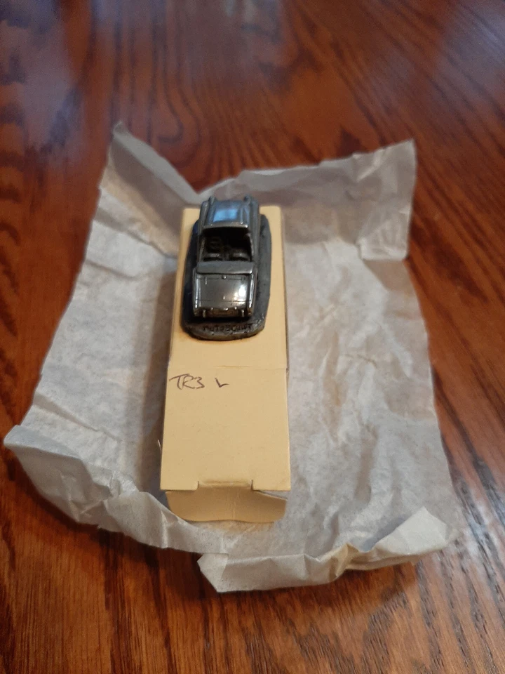 Винтажный Autosculpt олова Triumph TR3 сверху вниз спортивный автомобиль и основание коробка - Изображение 4 из 4