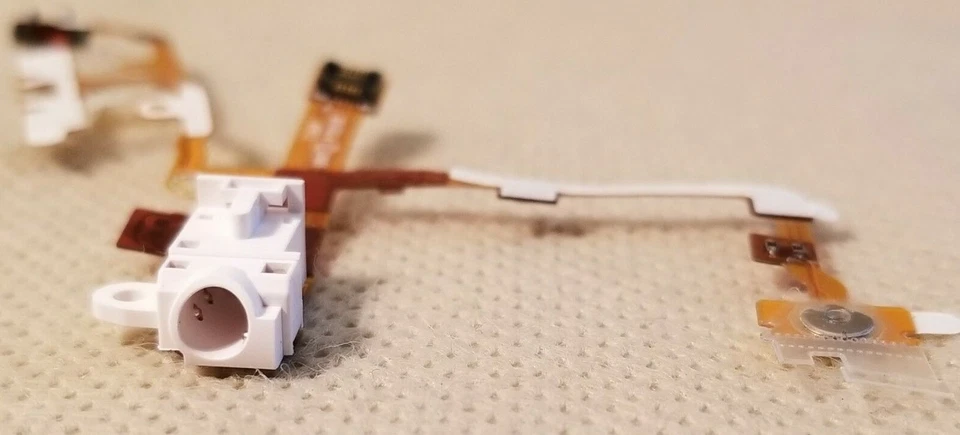 Cable flexible con botones de conector para auriculares Apple - IPHONE 3G 3GS A1241 A1324 A1303 A1325 Foto 4 de 4