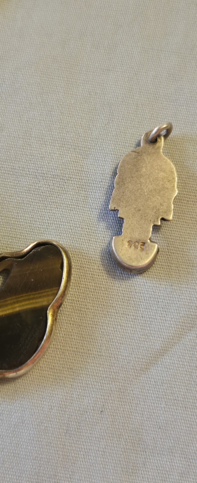 Picture 4 of 5