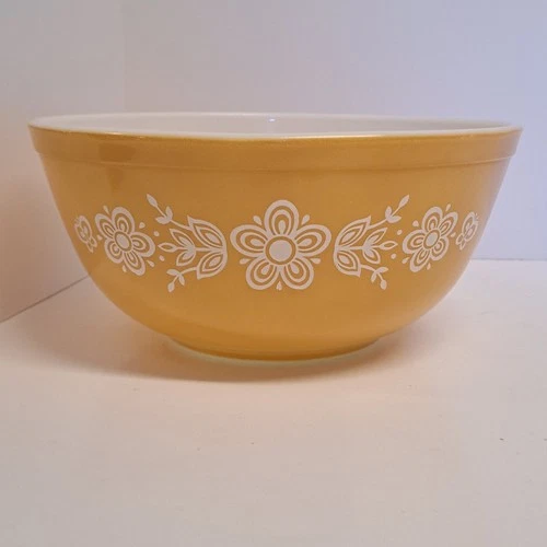 Pyrex 403 Butterfly Gold 2.5 Qt Nesting Mixing Bowl