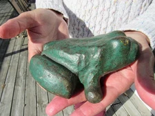 VINTAGE ORIGINAL 1900 - 1920's HUBLEY CAST IRON FROG DOORSTOP