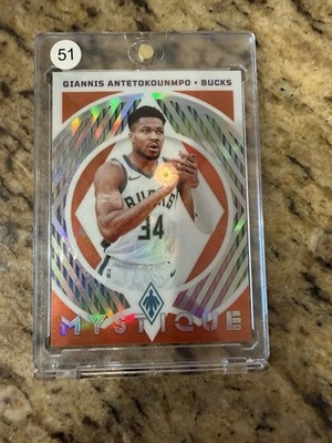 ✅🔥2023-24 Panini Phoenix Mystique GIANNIS ANTETOKOUNMPO Orange Prizm #/49✅🔥