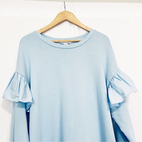 H&M Women's Light Blue Crewneck Sweatshirt Flounced Shoulder Pullover Large - Picture 2 of 8
