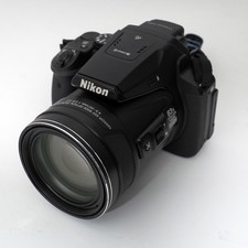 Nikon P900 - interner Blitz defekt , sonst voll funktionstüchtig - bitte lesen !