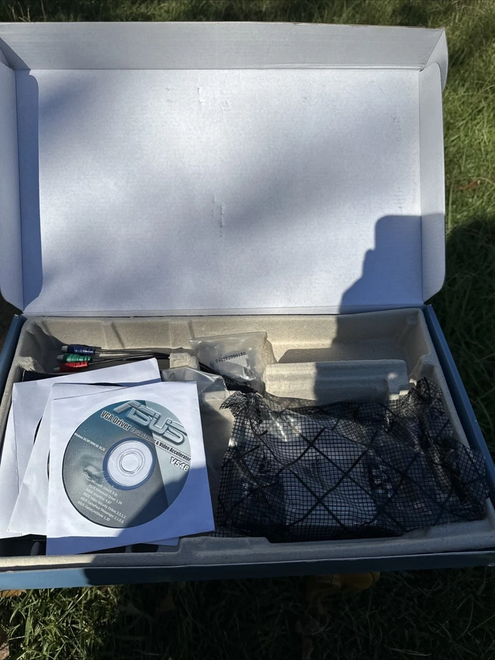 Carte Graphique / Graphic Card ASUS / EN7300GT Silent / 256 Mb / DDR2 - Image 2 of 4