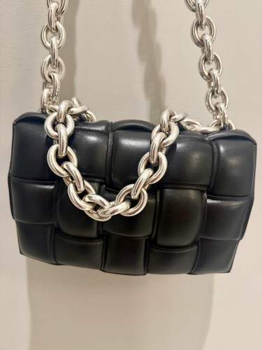 AUTHENTIC BOTTEGA VENETA Chain Cassette Intrecciato Leather Shoulder Bag Black